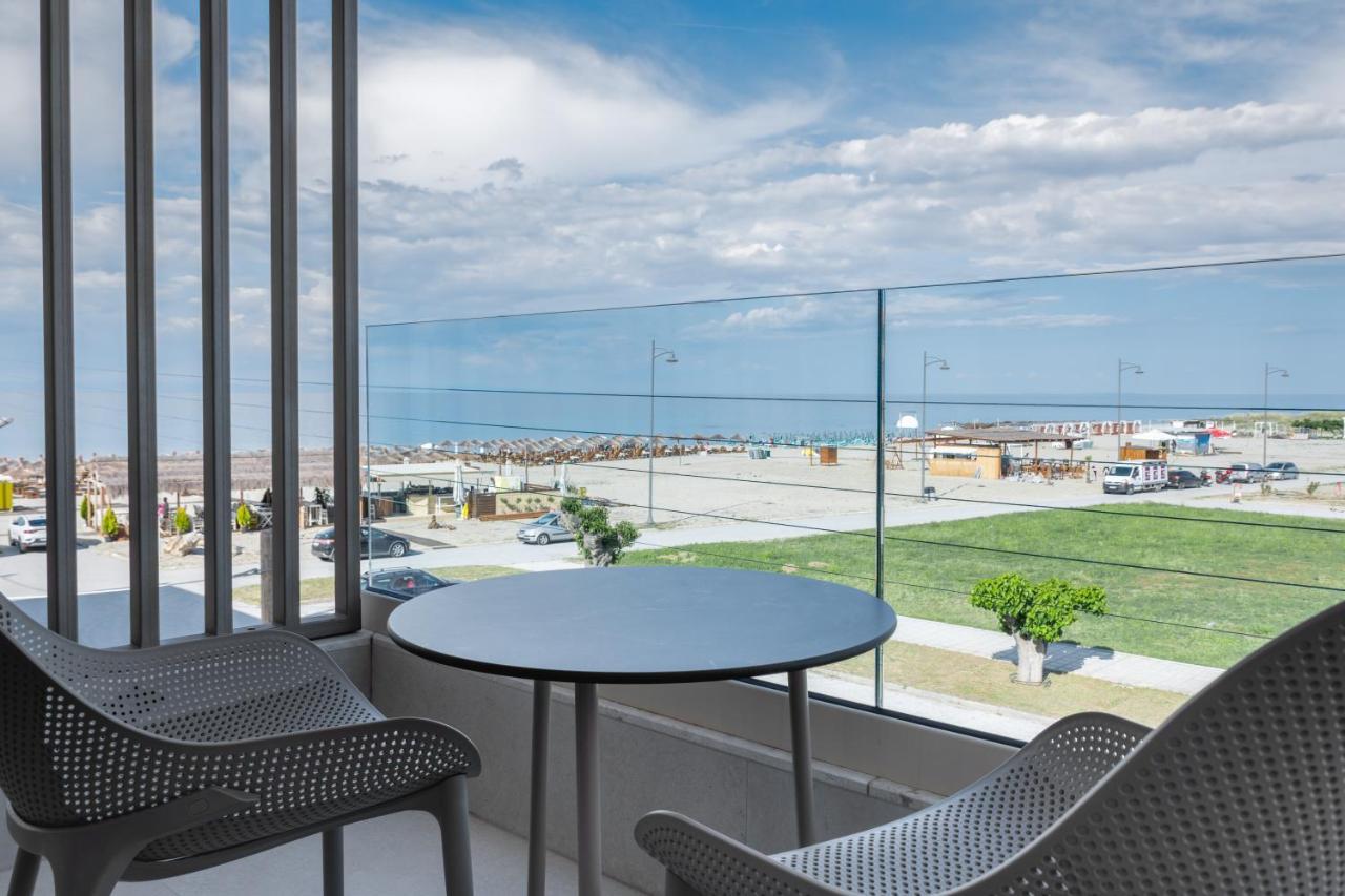 Aparthotel Pantheon Sea View Neoi Poroi Exterior foto