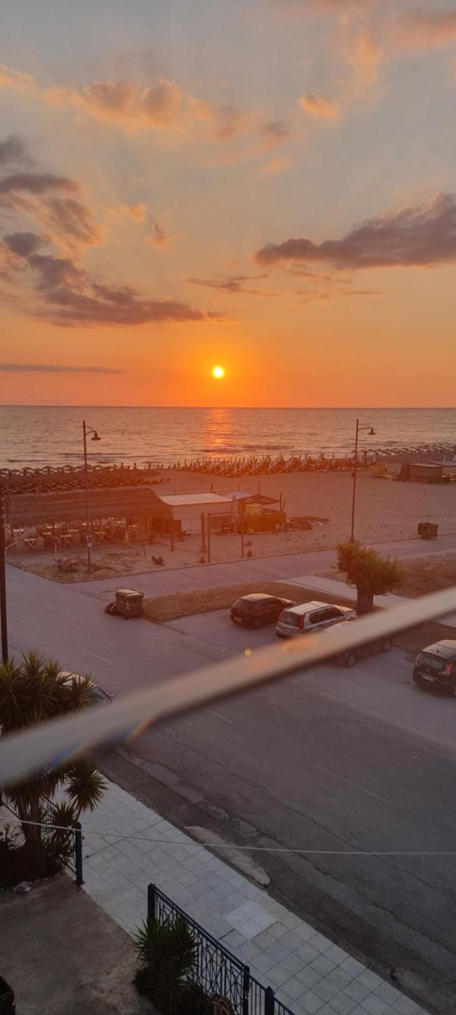 Aparthotel Pantheon Sea View Neoi Poroi Habitación foto