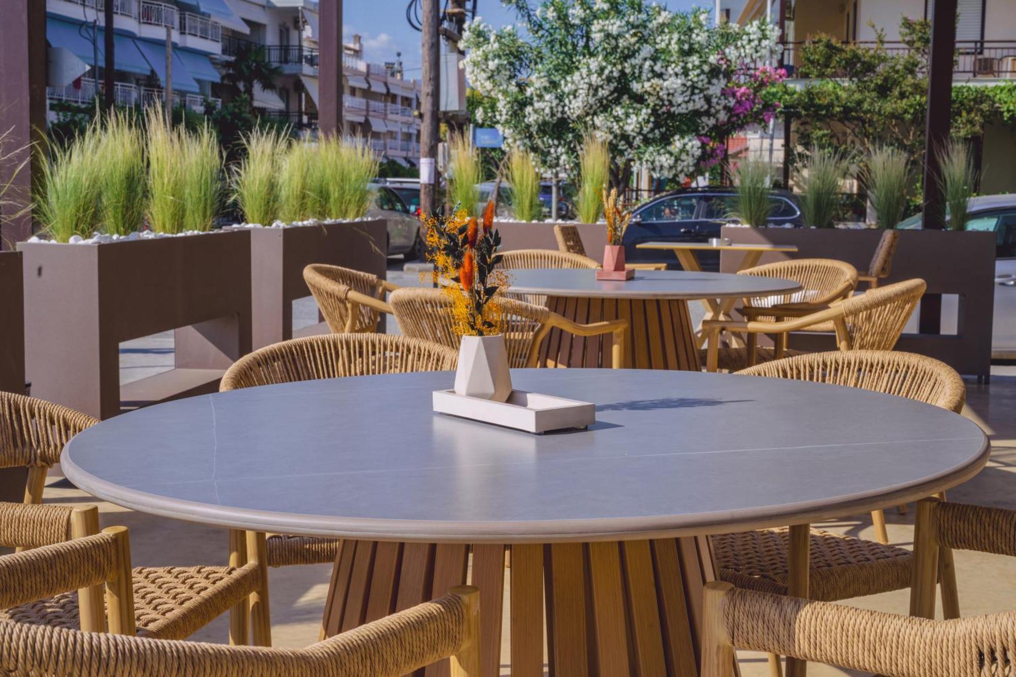 Aparthotel Pantheon Sea View Neoi Poroi Exterior foto